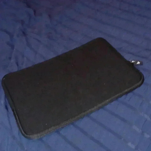 🐾 Brand new Gateway  15.6 carrying case for laptop. - Picture 2 of 5